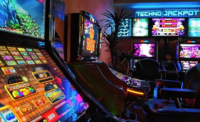 پاکستان میں Christmas Slots کا آن لائن کیسینو سیکشن کھولیں۔