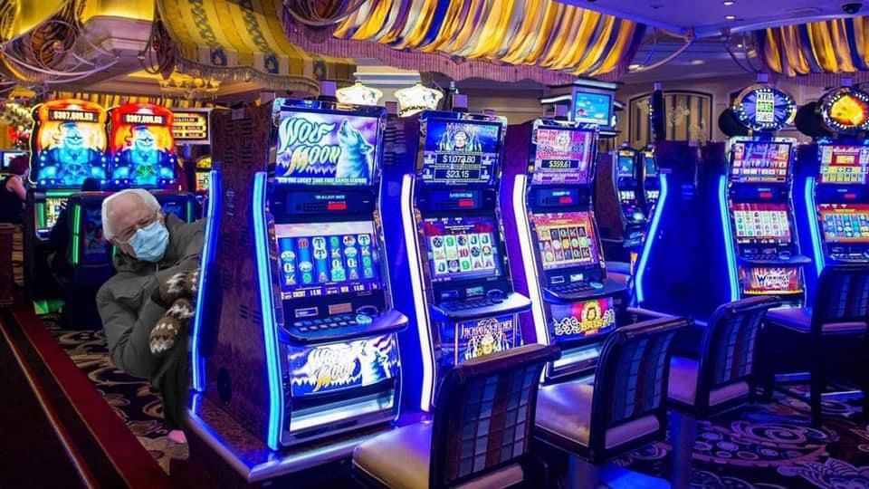 Christmas Slots کیسینو میں سلاٹ کھیلنا شروع کریں۔